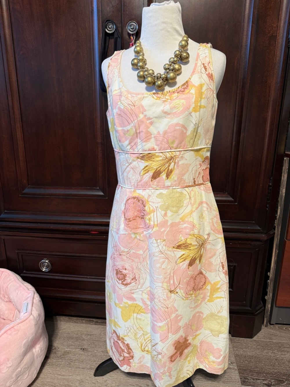 Ann Taylor Floral Pink and Cream Sleeveless Midi Dress